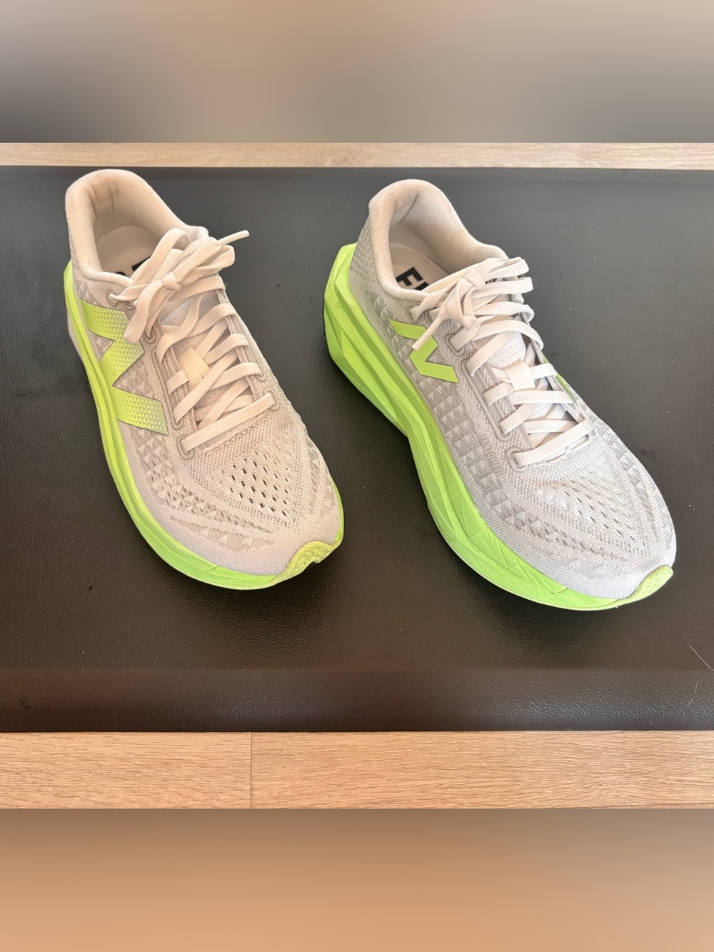 New Balance SC Trainer Fuelcell 
Women's Running Shoes in 7.5